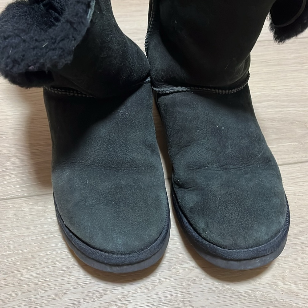 UGG Australia Women's Black Suede Shearling Sheepskin Button Boots Size 11 - Picture 2 of 10